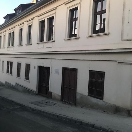 Sziklai Apartman Veszprém Exterior foto